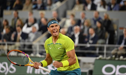 Rafael Nadal giành chiến thắng trước Novak Djokovic, khẳng định vị thế của ông Vua sân đất nện. Ảnh: Roland Garros