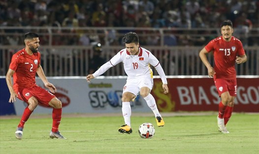 Tiền vệ Quang Hải được huấn luyện viên Park Hang-seo sử dụng suốt 90 phút ở trận đấu với Afghanistan. Ảnh: Thanh Vũ