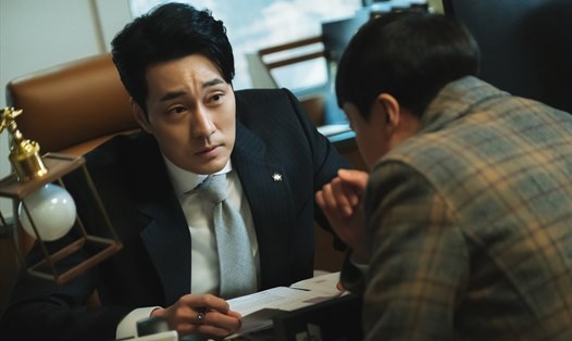 Một cảnh quay của So Ji Sub trong “Bác sĩ luật sư”. Ảnh: CMH.