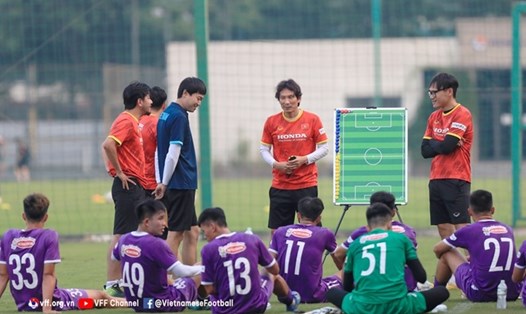 Huấn luyện viên Gong Oh-kyun tính tới nhiều phương án để U23 Việt Nam đối đầu U23 Saudi Arabia. Ảnh: VFF