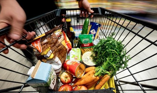 Giá thực phẩm ở Đức tăng, ảnh hưởng đến người tiêu dùng. Ảnh: AFP
