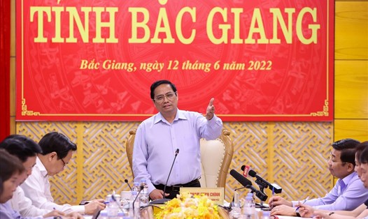 Thủ tướng Phạm Minh Chính làm việc với Ban Thường vụ Tỉnh ủy Bắc Giang. Ảnh: Nhật Bắc