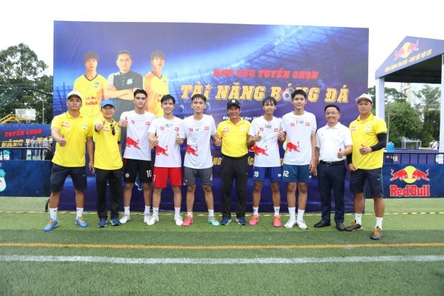 Hoàng Anh Gia Lai tuyển chọn được 5 tài năng bóng đá trẻ tại Cần Thơ