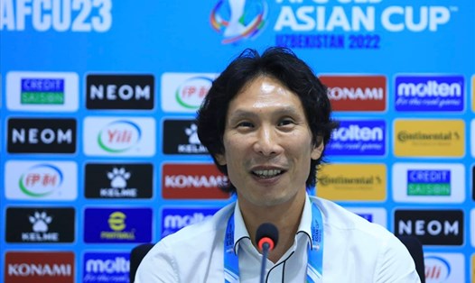 Huấn luyện viên Gong Oh-kyun hài lòng về tinh thần chiến đấu của U23 Việt Nam. Ảnh: VFF