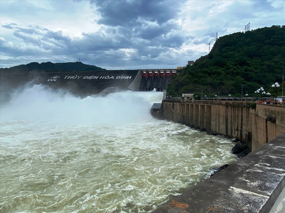 Tiếp tục xả lũ 3 thủy điện lớn Hòa Bình, Sơn La, Tuyên Quang