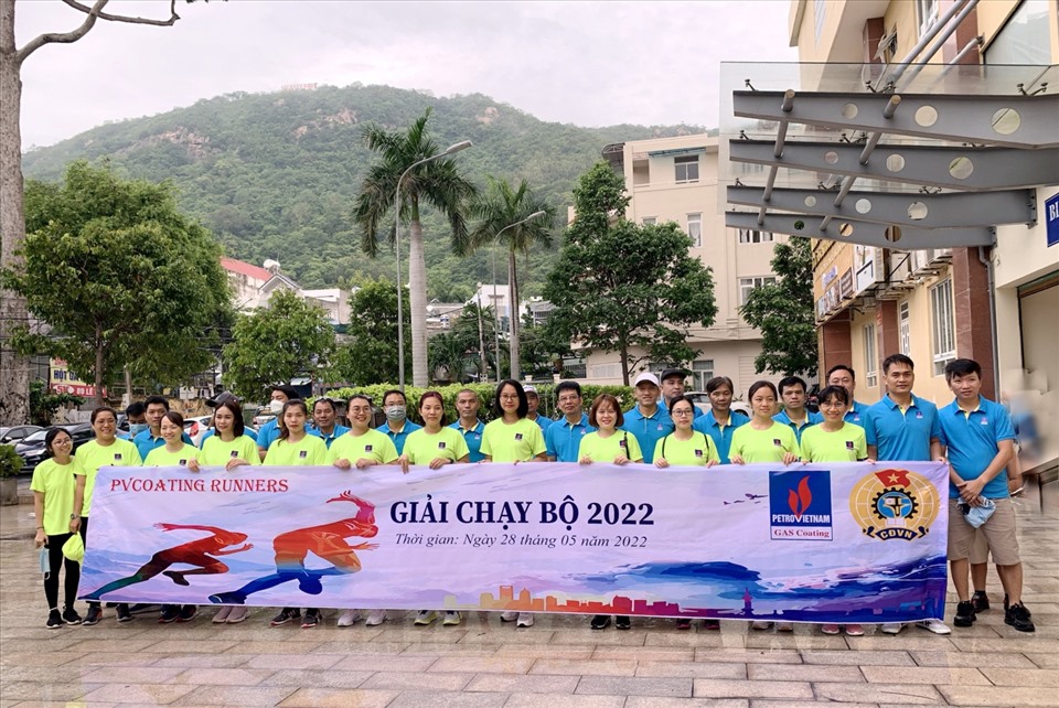 Giải chạy bộ “PVCoating năm 2022” - một trong những hoạt động trong Tháng Công nhân do Công đoàn công ty tổ chức. Ảnh: CĐN