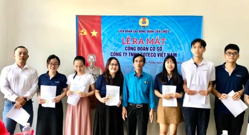 Liên đoàn Lao động quận Liên Chiểu, thành phố Đà Nẵng thành lập mới Công đoàn cơ sở với 21 đoàn viên. Ảnh: Tường Minh