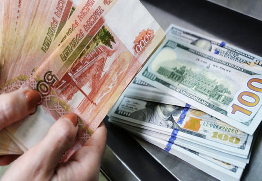 Tỷ giá đồng rúp/USD ngày 14.6.2022 là 56,54 rúp/USD. Ảnh: AFP