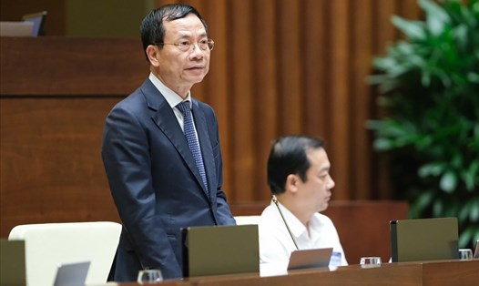 Bộ trưởng Bộ Thông tin và Truyền thông Nguyễn Mạnh Hùng. Ảnh: QH