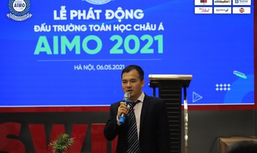 Ông Đặng Minh Tuấn - đại diện pháp luật của Công ty cổ phần tổ hợp giáo dục Tuniver tại lễ phát động cuộc thi Đấu trường Toán học Châu Á AIMO 2021. Ảnh: Swinburne Việt Nam