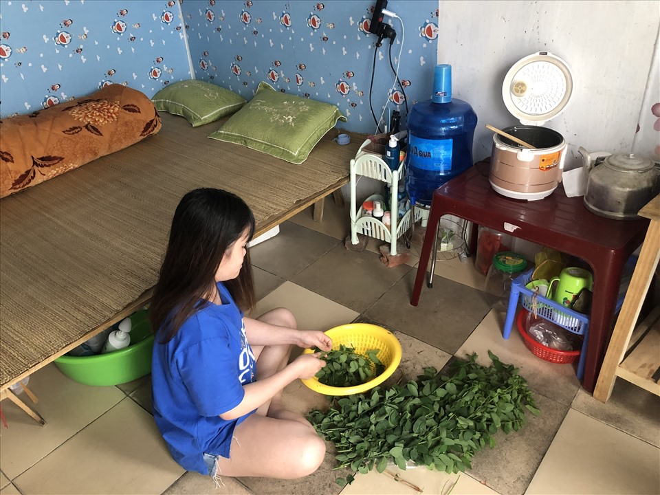 Lương tối vùng tăng có ý nghĩa quan trọng với công nhân. Ảnh: Minh Phương