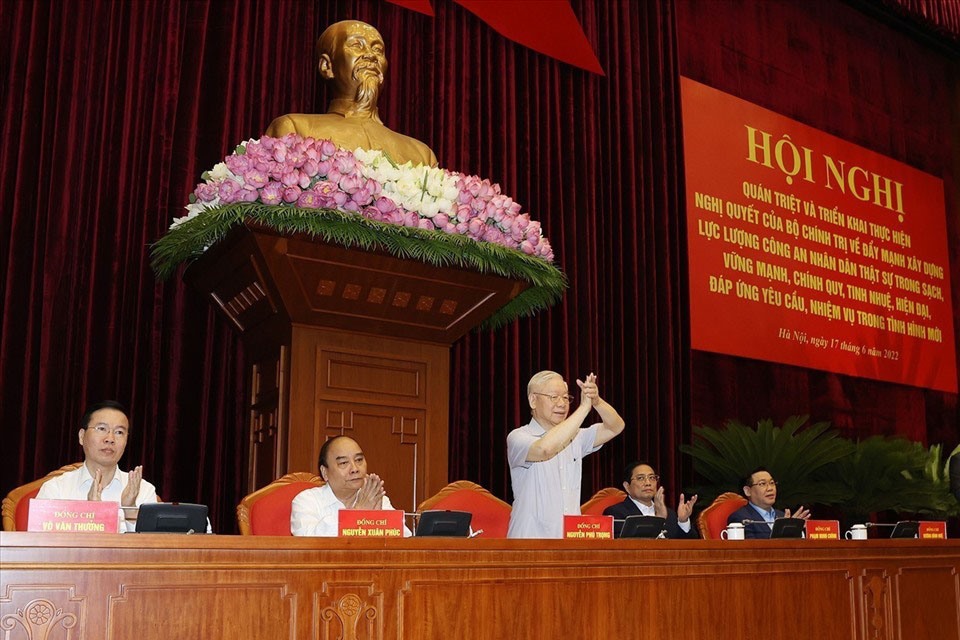 Tổng Bí thư chủ trì hội nghị về đẩy mạnh xây dựng Công an nhân dân