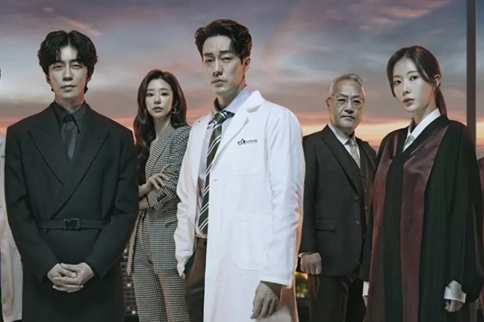 Diễn viên phim “Bác sĩ luật sư”. Ảnh: Poster MBC. Diễn viên phim “Bác sĩ luật sư”. Ảnh: Poster MBC.