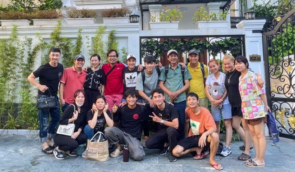 Dàn sao phim "Lối nhỏ vào đời". Ảnh: NSX. Dàn sao phim "Lối nhỏ vào đời". Ảnh: NSX.