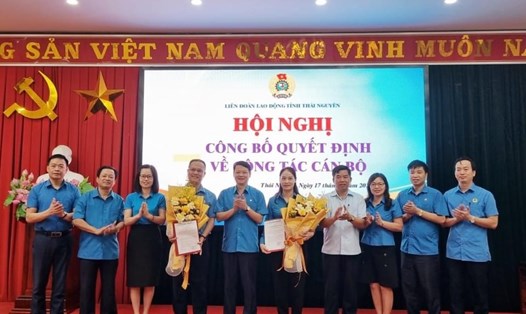 LĐLĐ tỉnh Thái Nguyên tổ chức công bố quyết định luân chuyển, điều động cán bộ.