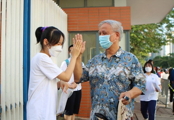 Đáp án đề ganh đua nhập lớp 10 môn Văn bên trên thủ đô hà nội năm 2022 không thiếu nhất