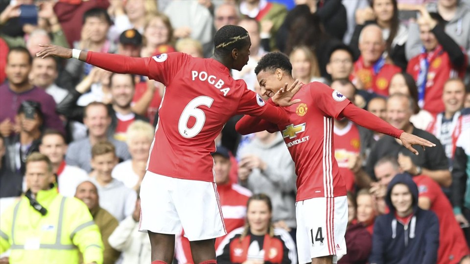 Manchester United đang đánh mất quyền cửa trên ở bàn chuyển nhượng