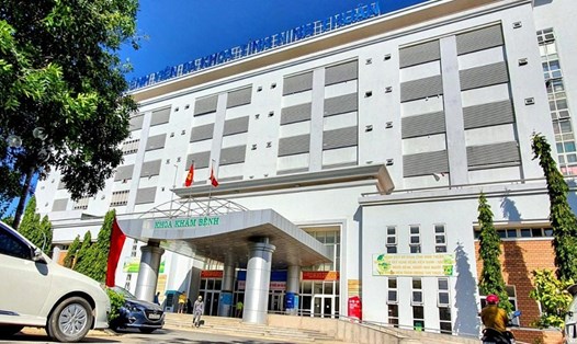 Bệnh viện đa khoa tỉnh Ninh Thuận mua sắm kit test, sinh phẩm xét nghiệm với Công ty Việt Á hơn 4,5 tỉ đồng. Ảnh: H.L