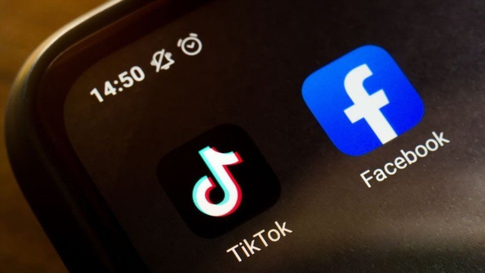 Năng lực cốt lõi của Facebook là mạng xã hội, còn TikTok là nền tảng giải trí. Ảnh chụp màn hình.