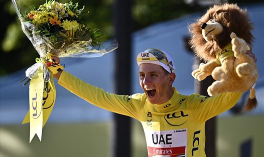 Tadej Pogacar vô địch Tour de France 2 năm liên tiếp gần đây cùng danh hiệu Vua leo núi. Ảnh: TdF