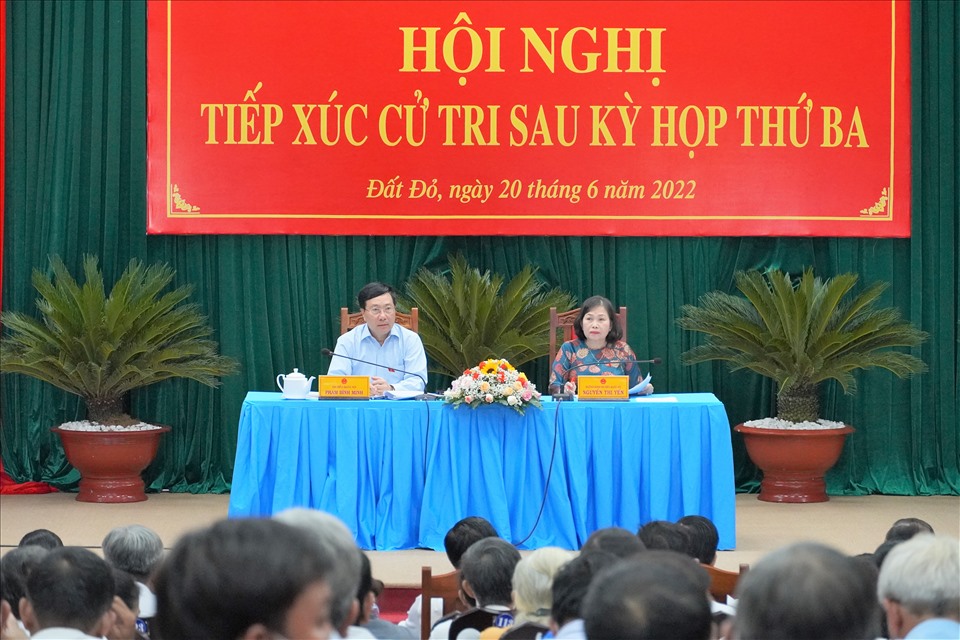 Phó Thủ tướng Thường trực Phạm Bình Minh dự tiếp xúc cử tri tại Bà Rịa - Vũng Tàu