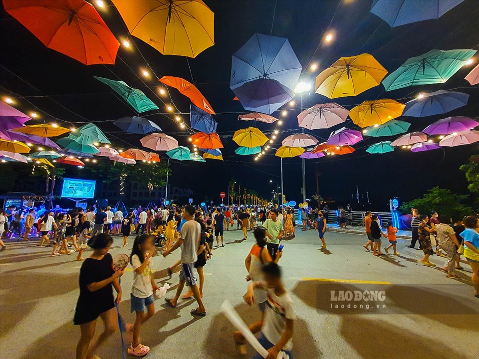 Không gian phố đi bộ Trịnh Công Sơn. Ảnh: Phan Anh