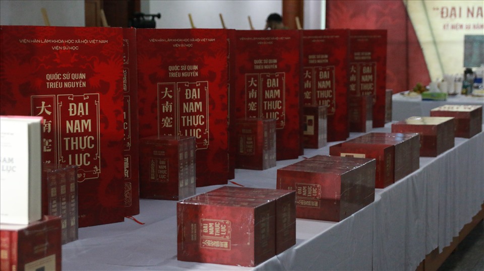 Tái bản bộ sử nhà Nguyễn "Đại Nam thực lục" ấn bản tiếng Việt sau 60 năm