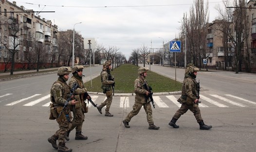 Quân nhân Ukraina ở Sievierodonetsk. Ảnh: AFP