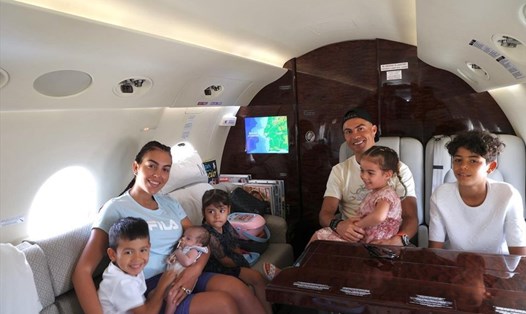 Gia đình Ronaldo có chuyến đi nghỉ mát dài ngày ở đảo Majorca, Tây Ban Nha. Ảnh: Instagram.