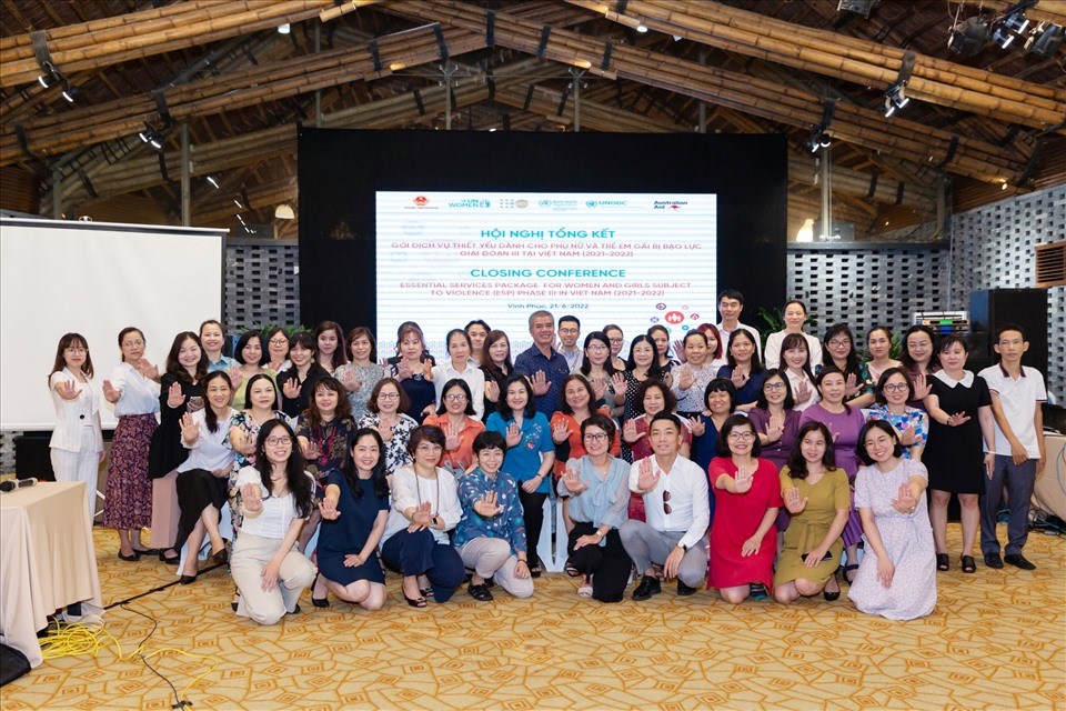 Cải thiện dịch vụ hỗ trợ phụ nữ và trẻ em bị bạo lực. Ảnh QM Cải thiện dịch vụ hỗ trợ phụ nữ và trẻ em bị bạo lực. Ảnh QM