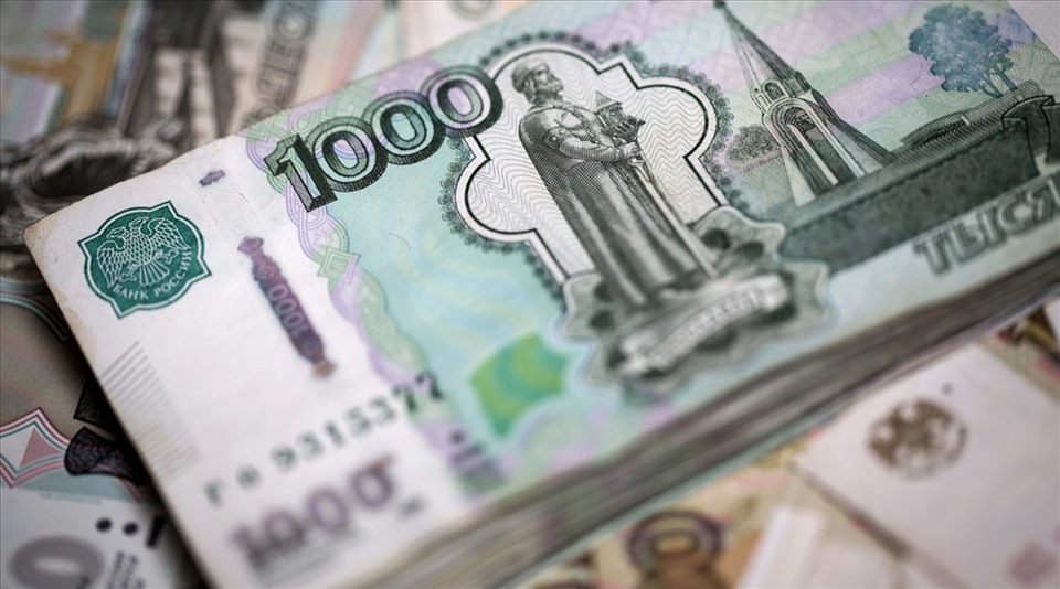 Nga thanh toán nợ nước ngoài bằng đồng rúp. Ảnh: AFP