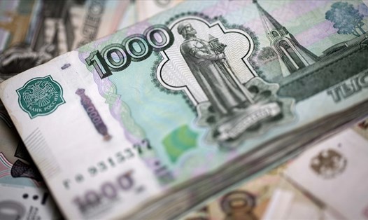 Nga thanh toán nợ nước ngoài bằng đồng rúp. Ảnh: AFP