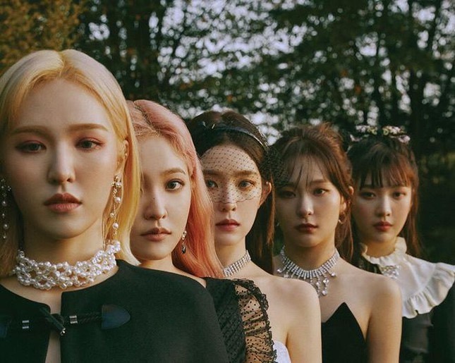 "Psycho" được xem là MV thành công nhất của Red Velvet. Ảnh: SM