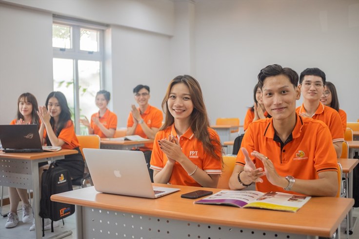 Là con đầu tiên vào đại học, thí sinh được ưu tiên khi vào Đại học FPT Là con đầu tiên vào đại học, thí sinh được ưu tiên khi vào Đại học FPT