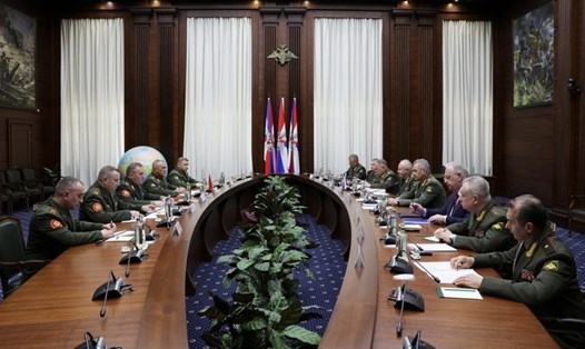 Phái đoàn quân sự Nga-Belarus hội đàm tại Mátxcơva. Ảnh: Bộ Quốc phòng Nga