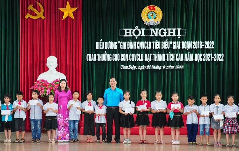 Địa chỉ tiệm cháo Mun Mun ở thành phố Ninh Bình là gì?
