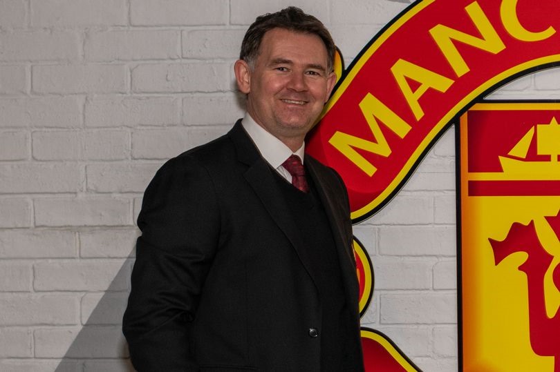 Man United liên hệ với Edwards: Murtough chỉ cần sao chép là xong!
