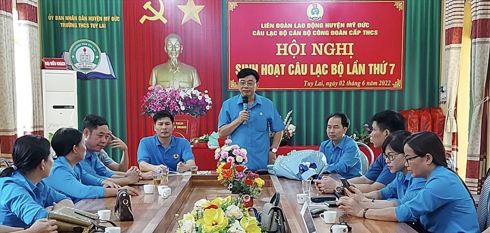 Một buổi sinh hoạt của Câu lạc bộ Công đoàn Giáo dục cấp THCS huyện Mỹ Đức. Ảnh: CĐH