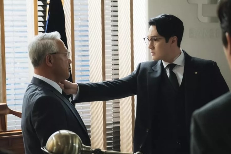 “Bác sĩ luật sư” tập 8: So Ji Sub, Lee Kyung Young đối đầu căng thẳng