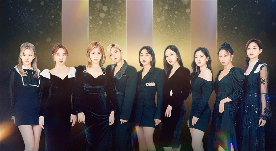 TWICE vừa nhận được chứng nhận bạch kim. Ảnh: Poster JYP. TWICE vừa nhận được chứng nhận bạch kim. Ảnh: Poster JYP.