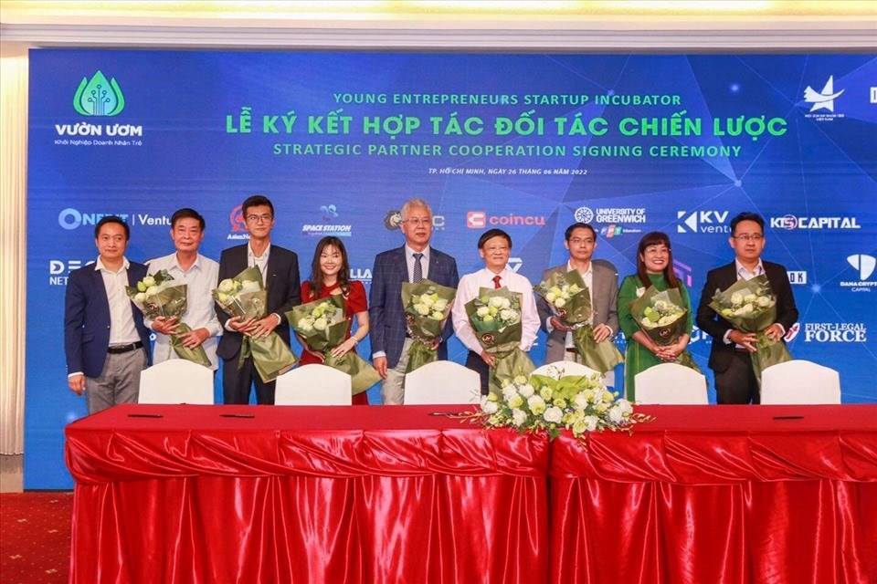 Ra mắt Vườn ươm Khởi nghiệp doanh nhân trẻ Ra mắt Vườn ươm Khởi nghiệp doanh nhân trẻ