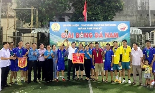 Liên đoàn Lao động thành phố Tam Kỳ, tỉnh Quảng Nam phối hợp tổ chức, hưởng ứng nhiều hoạt động thể dục thể thao cho đoàn viên, công nhân lao động. Ảnh: Lan Duyên