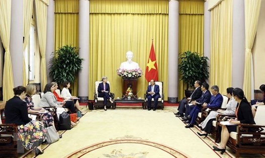Chủ tịch nước Nguyễn Xuân Phúc đã tiếp Bộ trưởng Ngoại giao Australia Penny Wong chiều 27.6. Ảnh: TTXVN