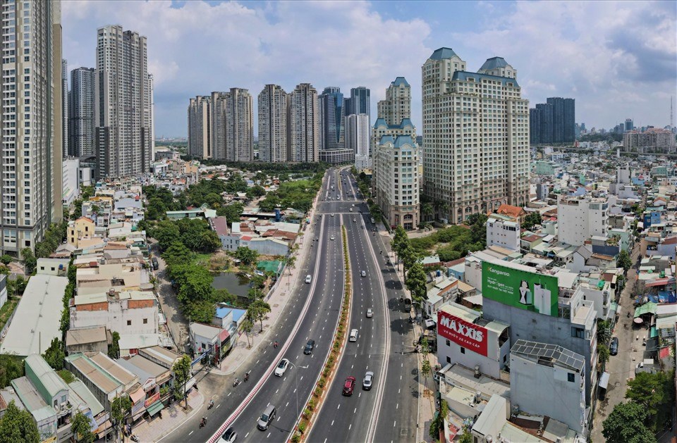 Siết tín dụng là yếu tố ảnh hưởng đến cục diện thị trường bất động sản nửa đầu năm 2022. Ảnh minh hoạ: Anh Tú. Siết tín dụng là yếu tố ảnh hưởng đến cục diện thị trường bất động sản nửa đầu năm 2022. Ảnh minh hoạ: Anh Tú.
