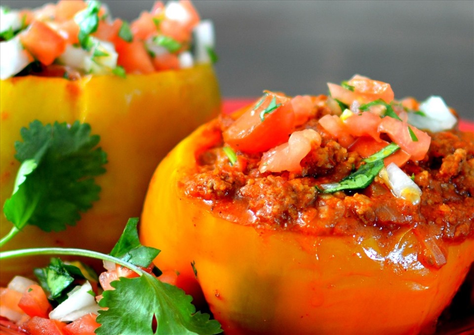 Món ớt chuông nhồi thịt bò có cách làm đơn giản nhưng rất thơm ngon, bổ dưỡng. Ảnh: Allrecipes