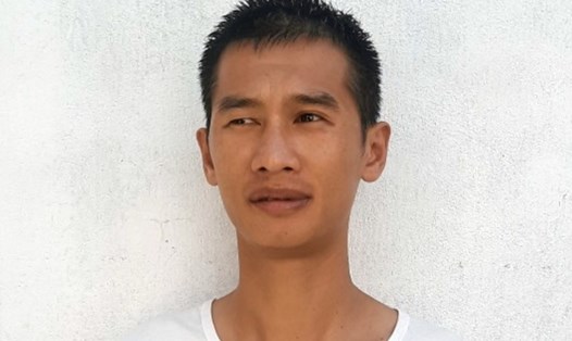 Nguyễn Duy Dũng (37 tuổi, trú trú xã Lạc Sơn, huyện Đô Lương, Nghệ An) bị khởi tố về tội lạm dụng chức vụ, quyền hạn chiếm đoạt tài sản. Ảnh: CA