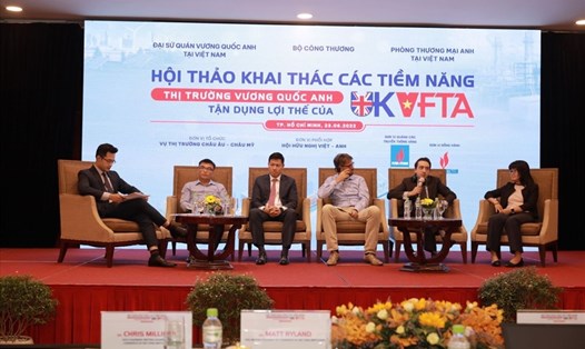Hội thảo “Khai thác các tiềm năng thị trường Vương quốc Anh, tận dụng lợi thế của Hiệp định Thương mại Tự do Việt Nam - Vương quốc Anh (UKVFTA)”. Ảnh: BCT