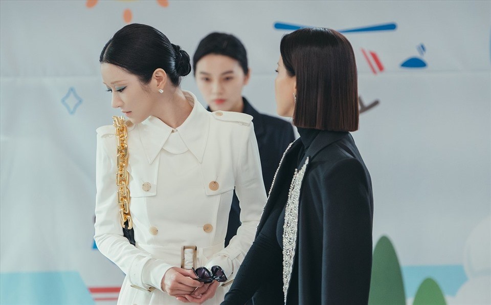 Seo Ye Ji ăn trọn cú tát từ Yoo Sun. Ảnh: CMH. Seo Ye Ji ăn trọn cú tát từ Yoo Sun. Ảnh: CMH.
