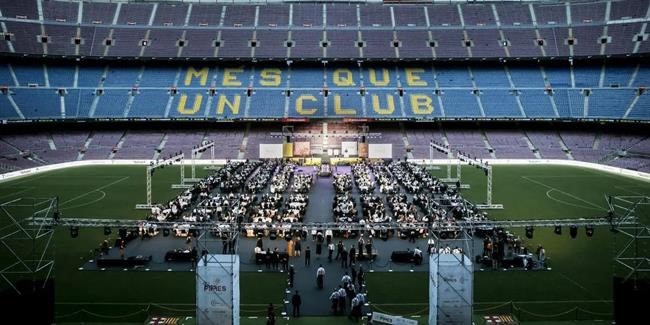 Barcelona cho thuê sân Camp Nou để tổ chức đám cưới
