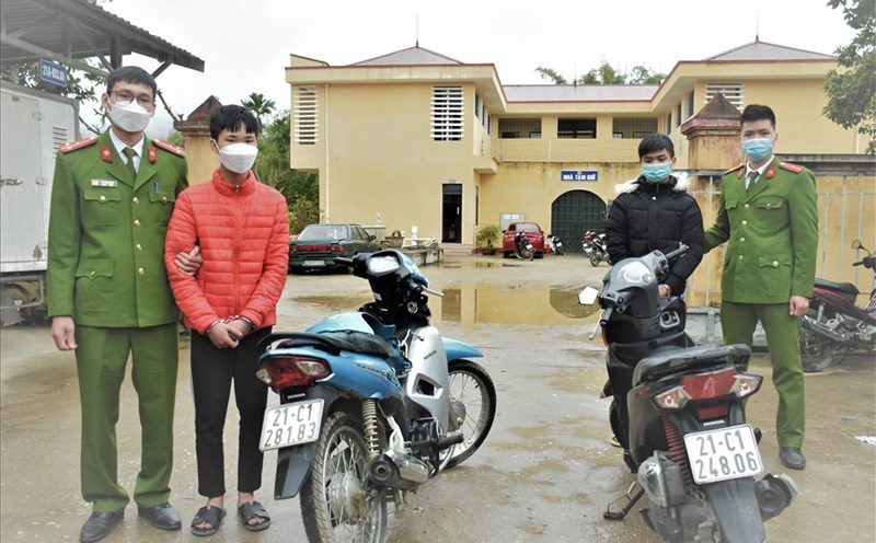 Người có tiền án tiền sự có đi Mỹ được không?